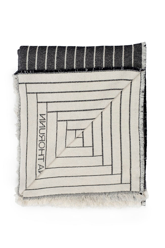 Embrace Cotton Blanket - Black/Natur